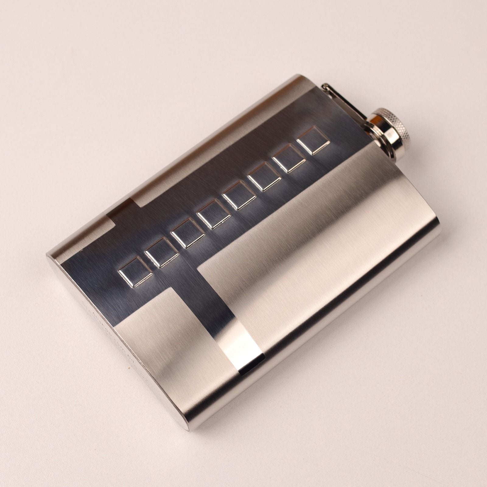 Vintage Stainless Steel Hip Flask – Premium Pocket Flask