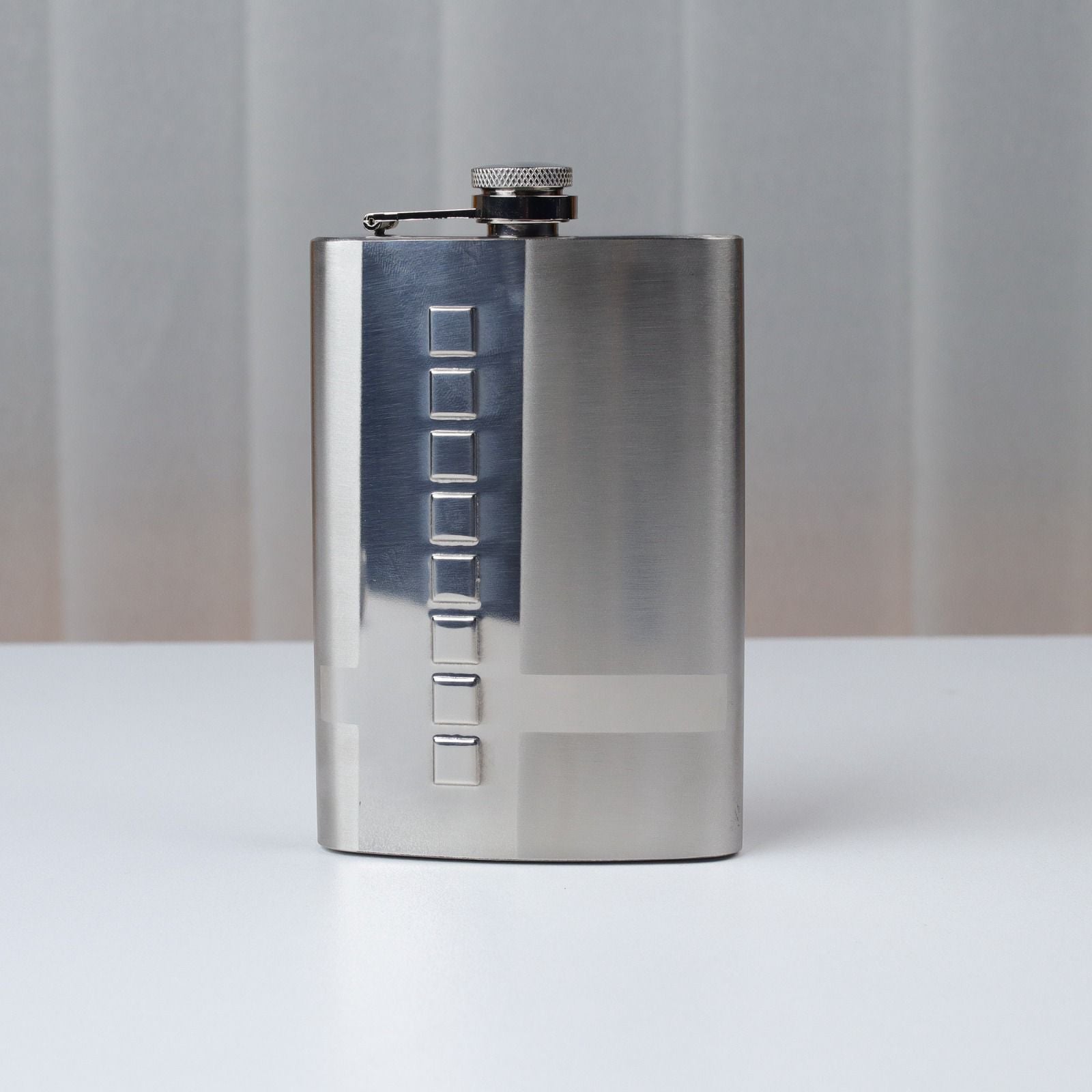 Vintage Stainless Steel Hip Flask – Premium Pocket Flask